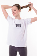 белый фото Женская футболка 900742 купить в Одессе по оптовым ценам